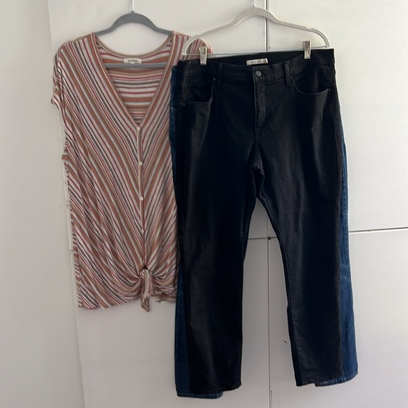 21. Max Studio Tunic with functioning buttons and knot tie - Picture 10 of 11